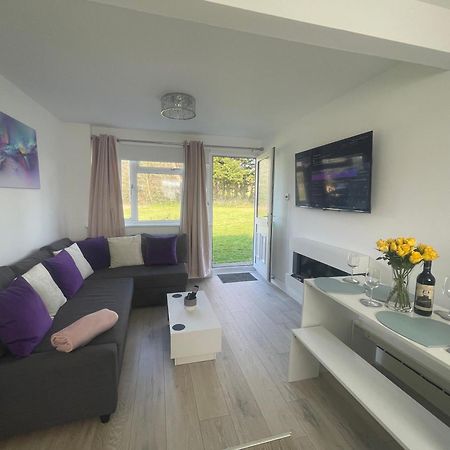 Look No Further Gorgeous Newly Renovated Contemporary Chalet Sandown Bay Holiday Centre Exterior foto